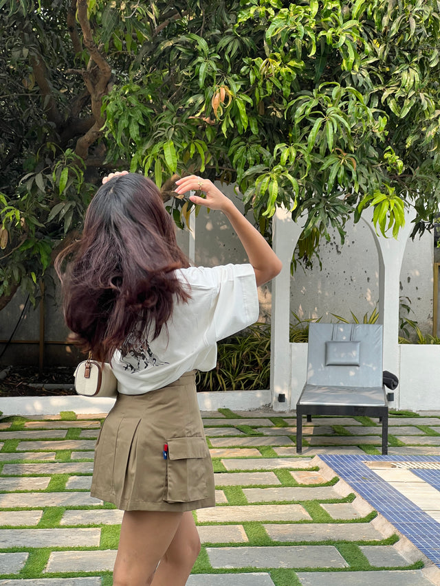 BEIGE UTILITY SKIRT WITH FLAP POCKETS