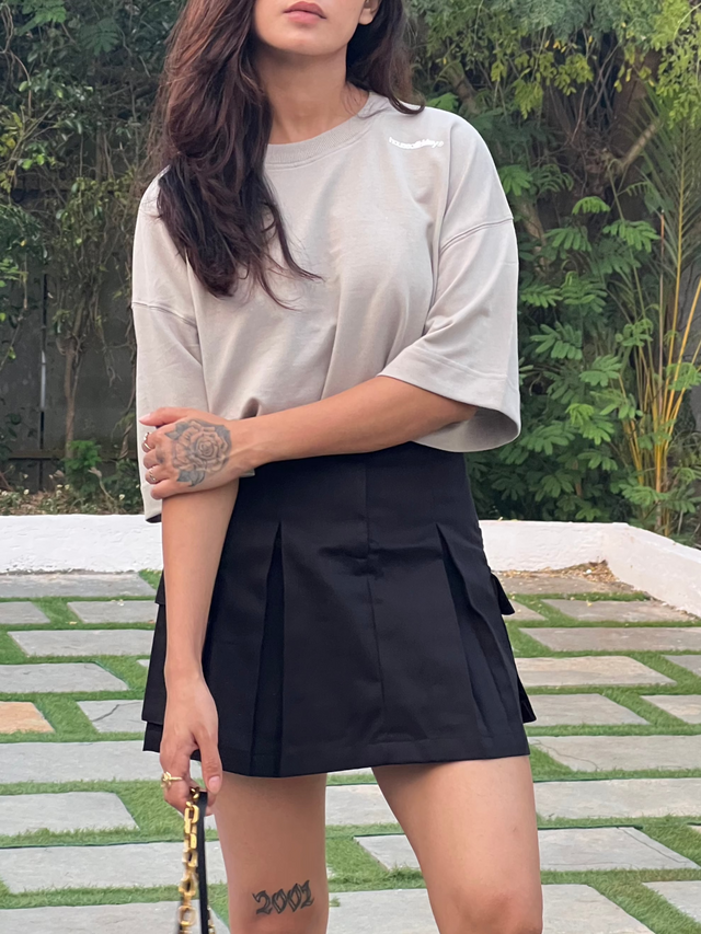 BLACK UTILITY SKIRT WITH FLAP POCKETS